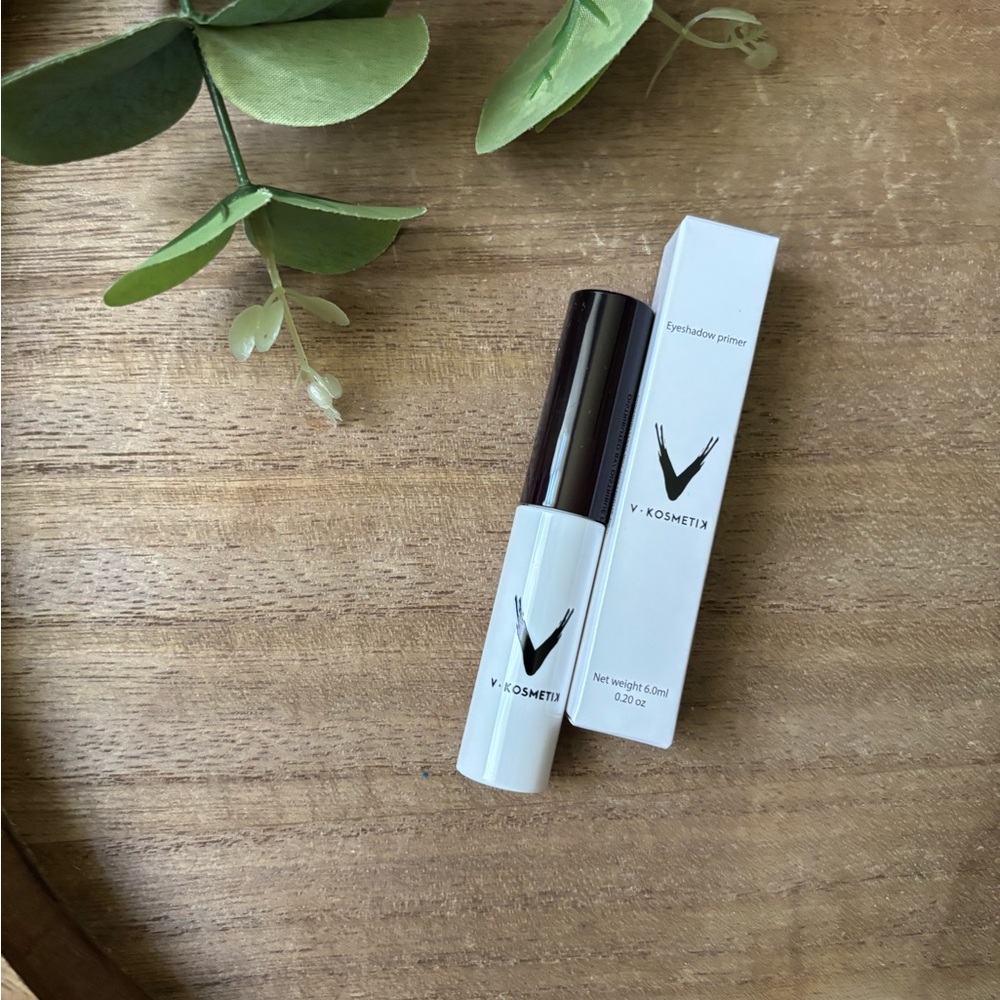 V Kosmetik Eyeshadow Primer